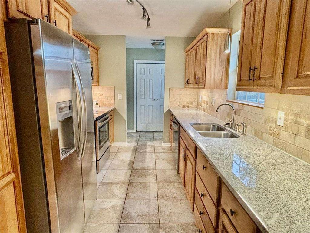 4841 Partee Trail Social Circle, GA 30025 - Photo 6 of 35