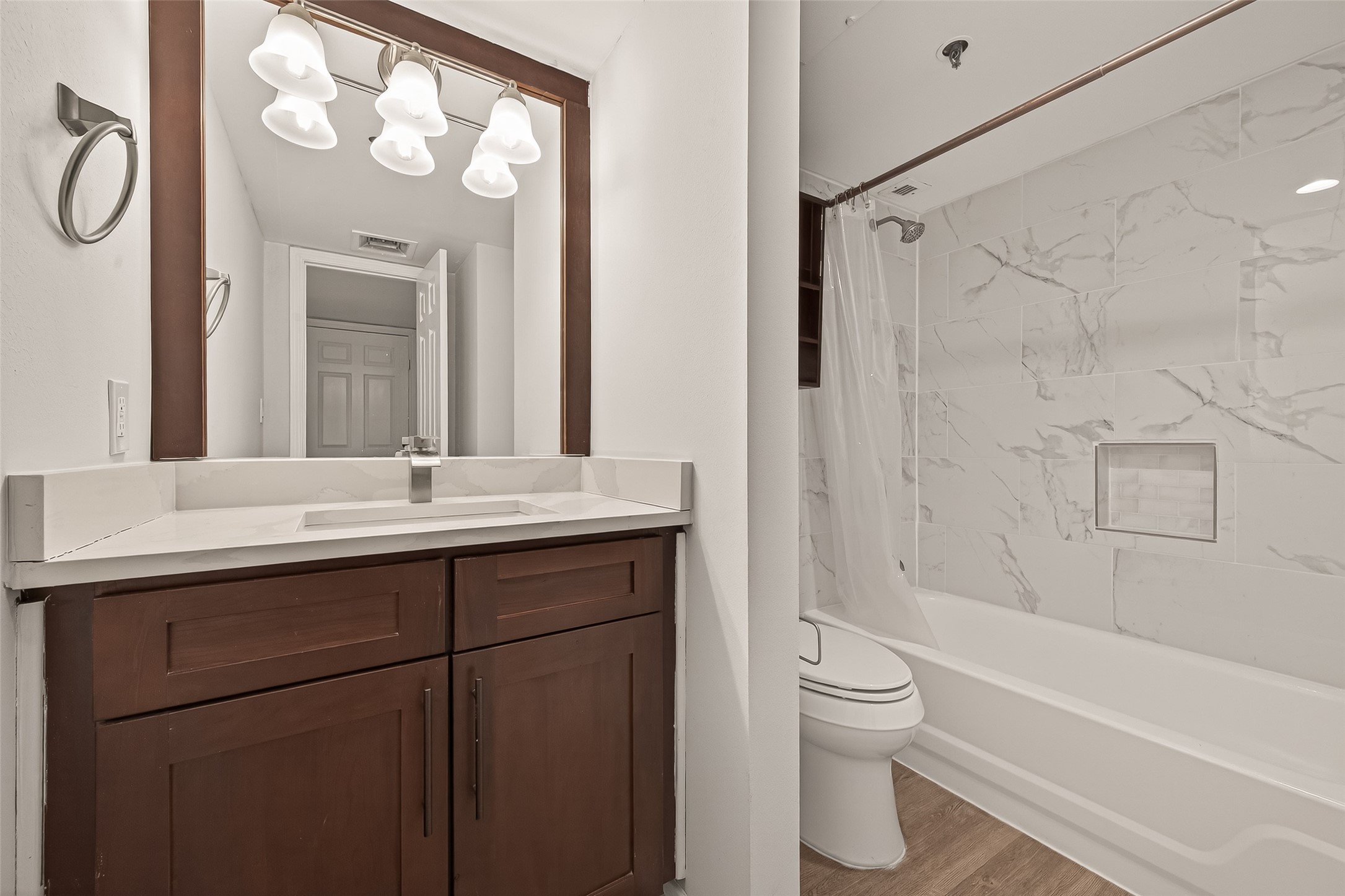 3525 Sage Road, Unit 1705 Houston, TX 77056 - Photo 20 of 35