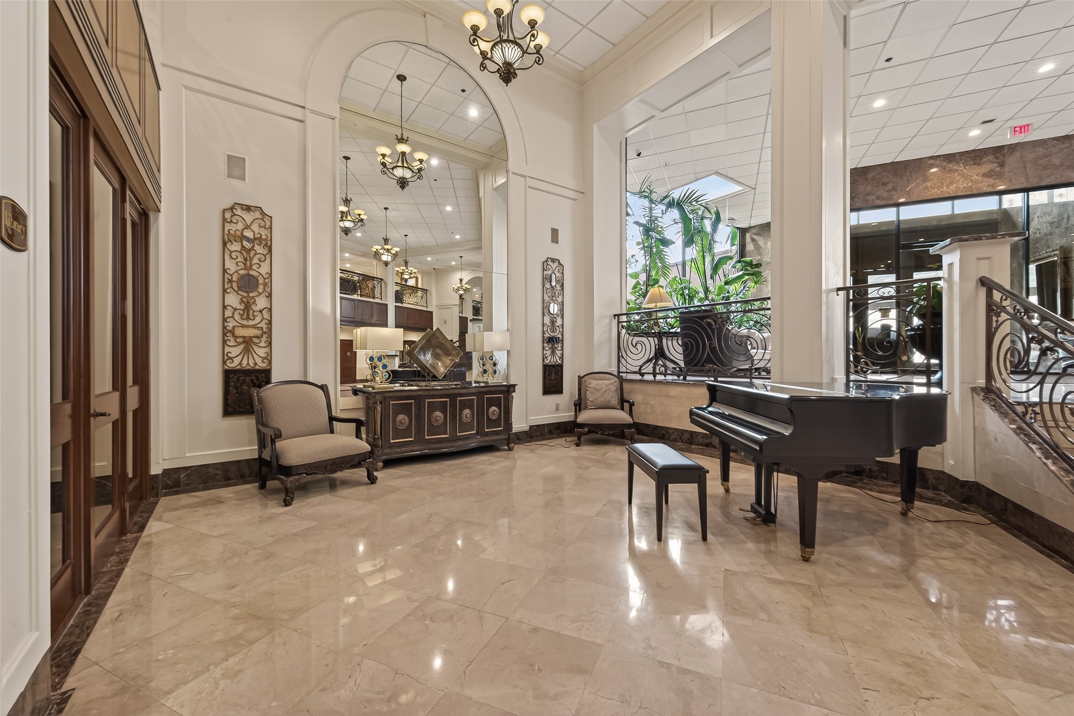 3525 Sage Road, Unit 1705 Houston, TX 77056 - Photo 27 of 35