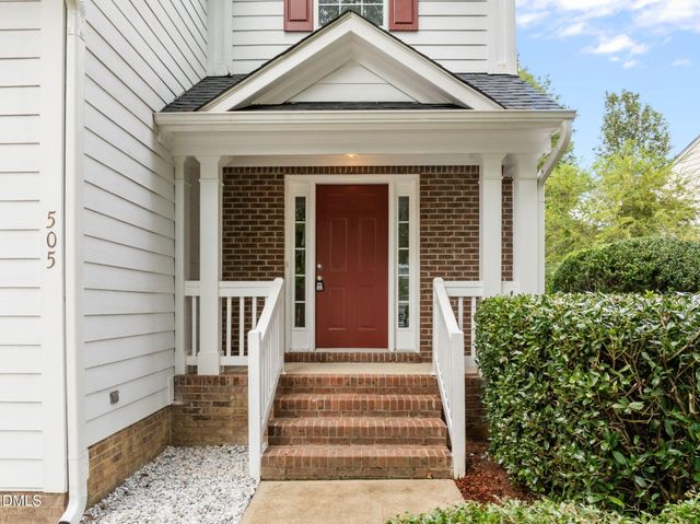 $469,000 | 505 Brickstone Drive, Apex, NC 27502
