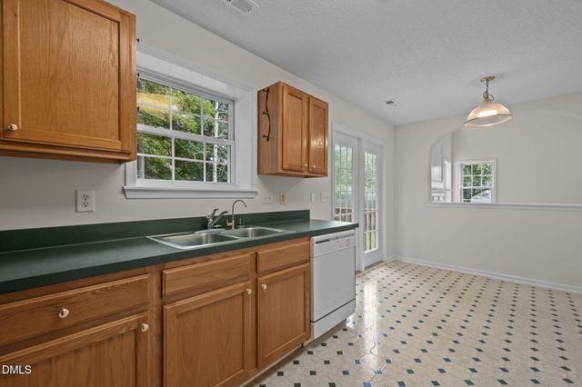 $469,000 | 505 Brickstone Drive, Apex, NC 27502