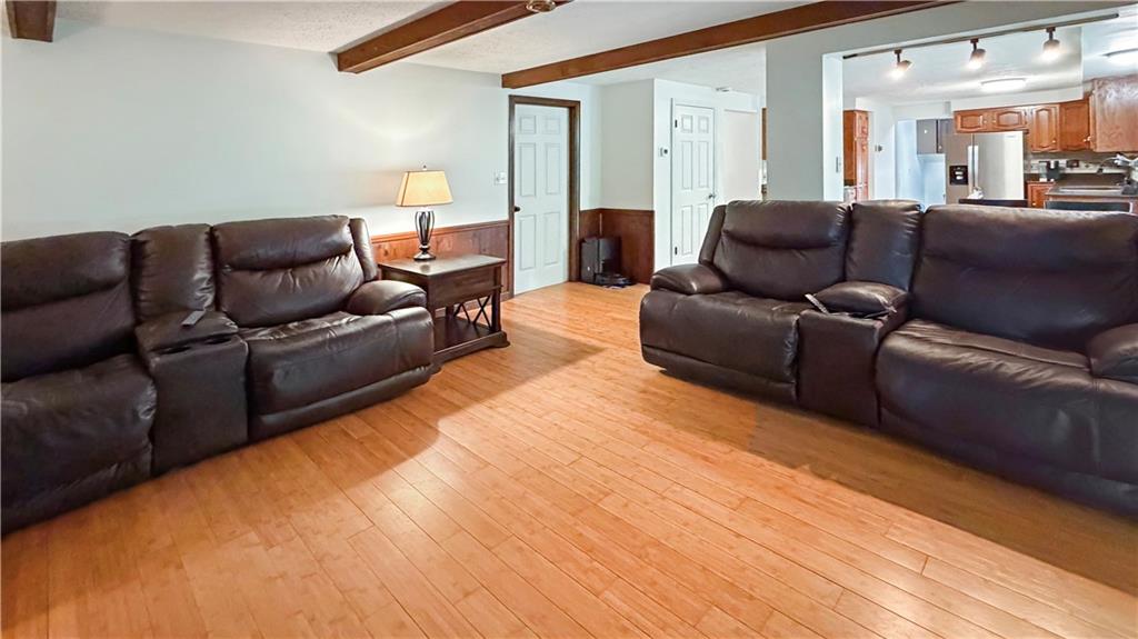 103 Lakeview Drive McKees Rocks, PA 15136 - Photo 8 of 44 Gallery Image 8