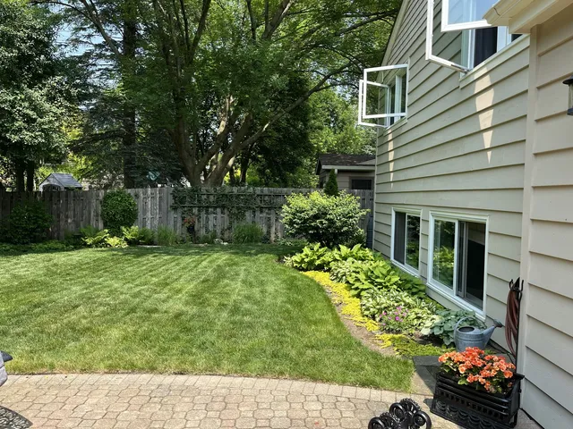 $699,000 | 280 Cypress Lane, Libertyville, IL 60048