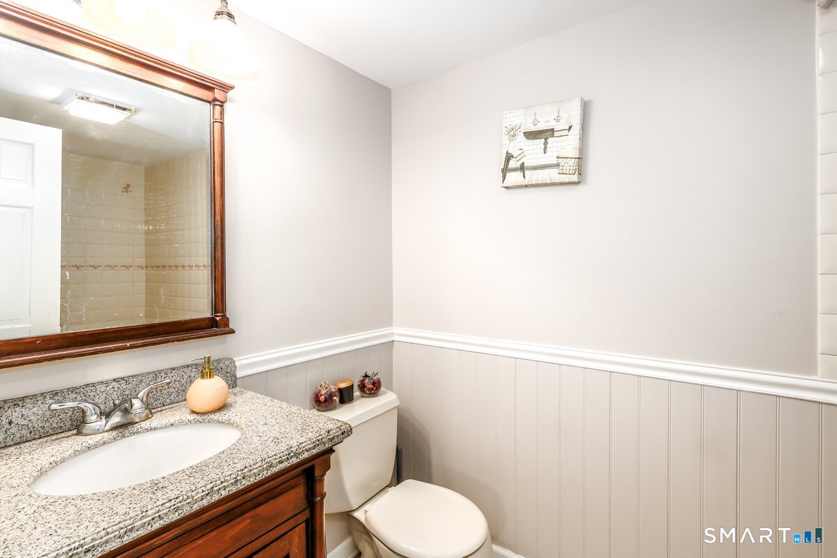 207 Stadley Rough Road Danbury, CT 06811 - Photo 21 of 37