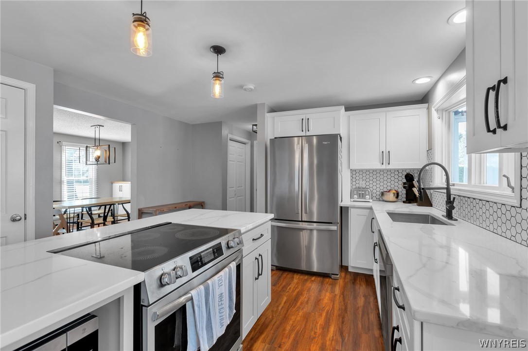 8426 Stringham Drive Batavia, NY 14020 - Photo 5 of 47