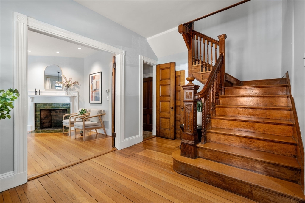 23 Toxteth Street Brookline, MA 02445 - Photo 5 of 28 Gallery Image 5