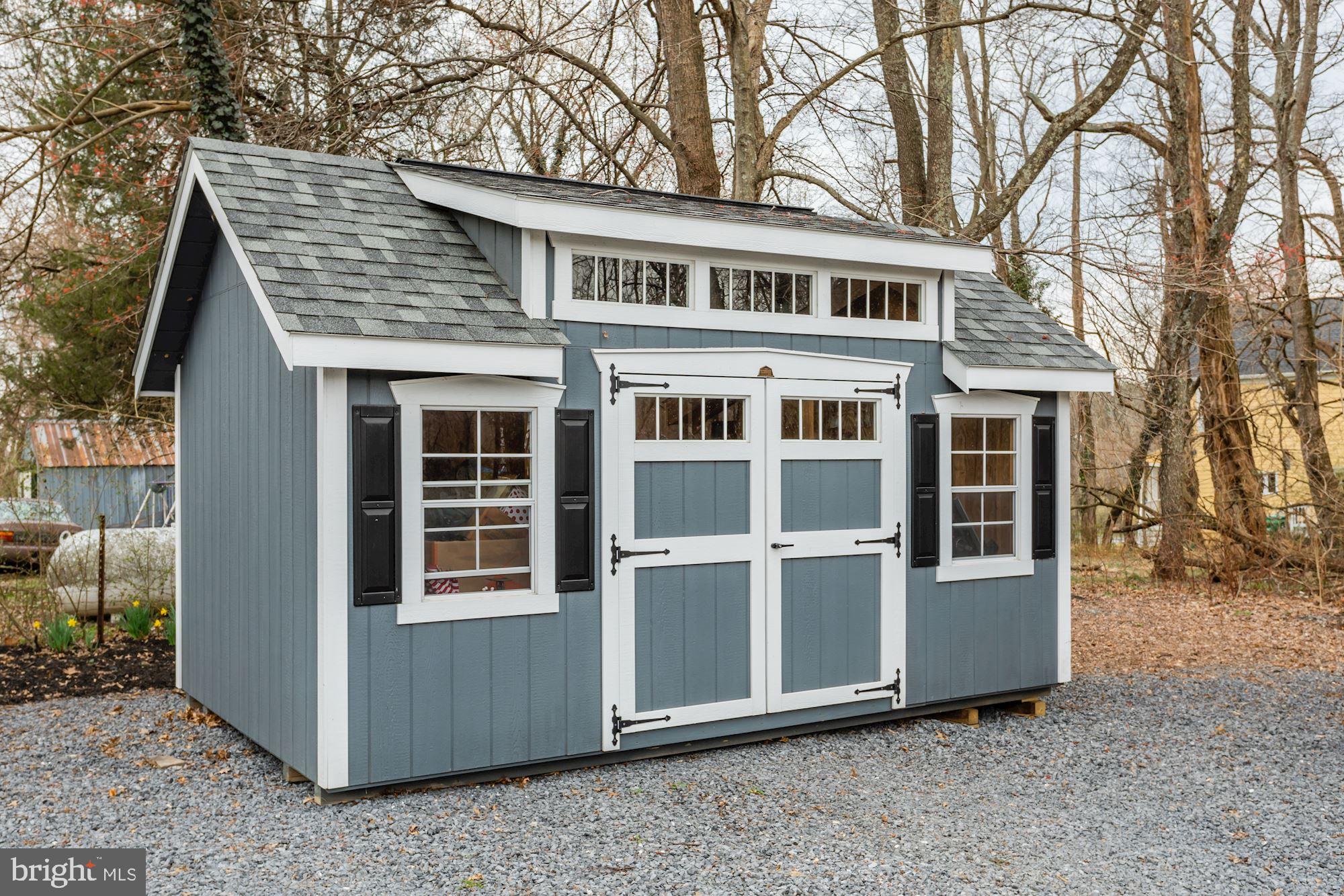 22309 St Louis Road Middleburg, VA 20117 - Photo 13 of 15 Shed
