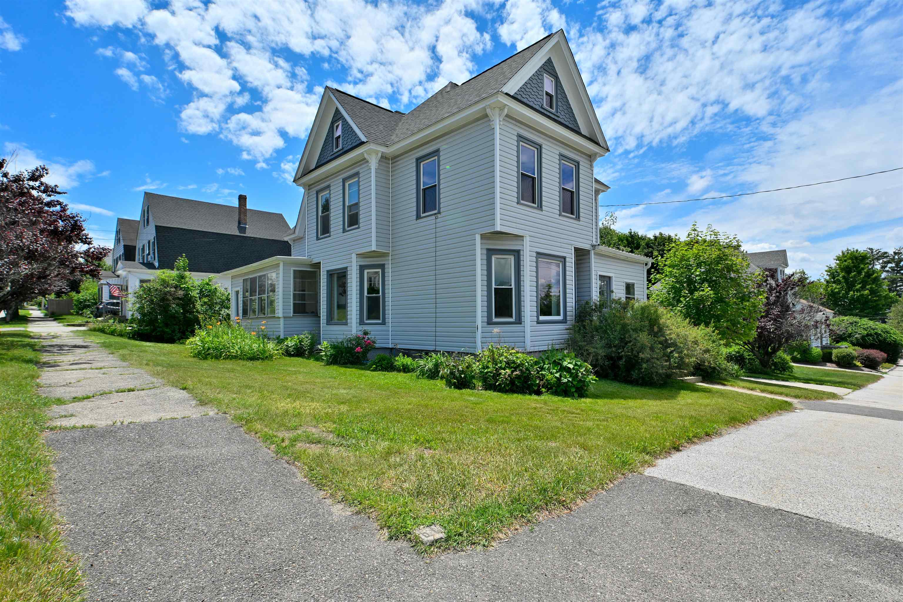 455 Bridge Street Manchester, NH 03104 - Photo 5 of 60