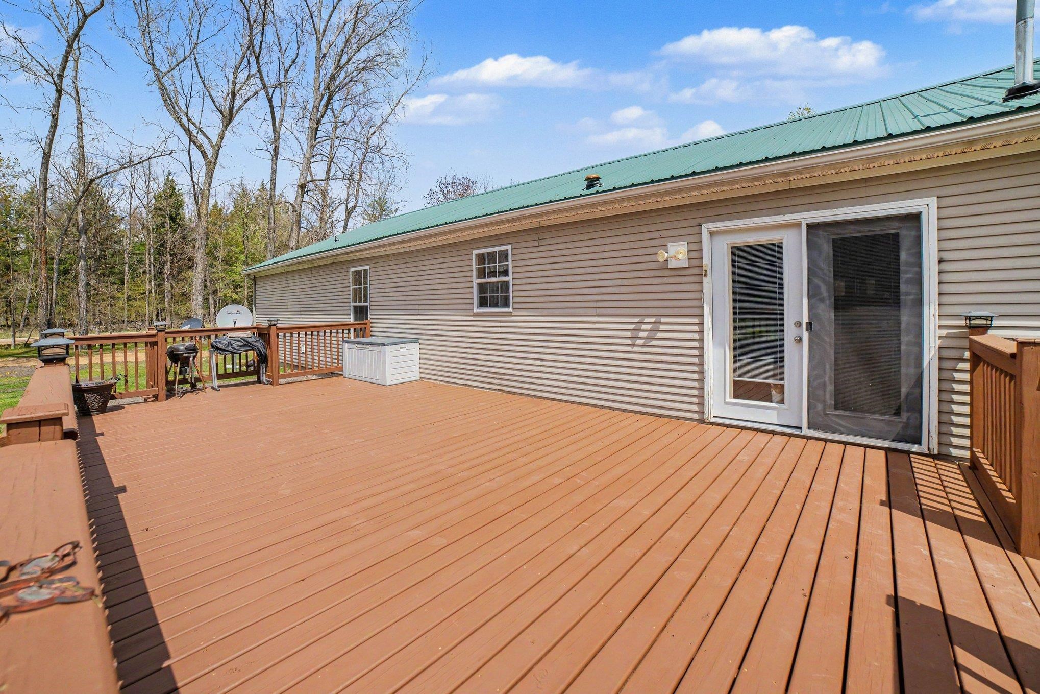 2510 Martin Road Beaverton, MI 48612 - Photo 5 of 33