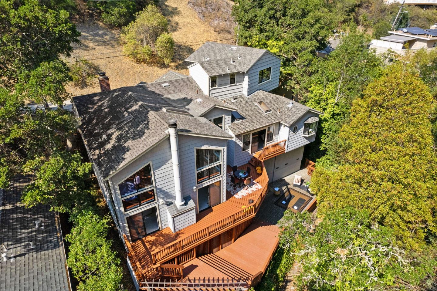 37 Vía Canon Millbrae, CA 94030 - Photo 4 of 69