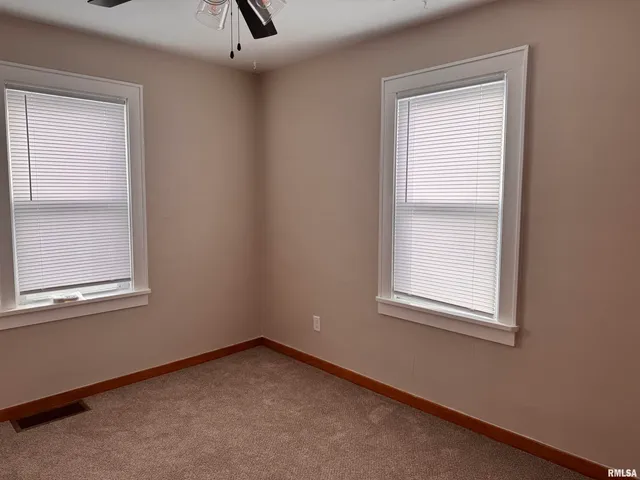 $209,900 | 405 North Wood Street, Washington, IL 61571