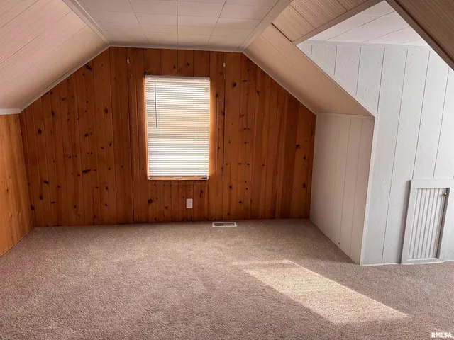 $209,900 | 405 North Wood Street, Washington, IL 61571