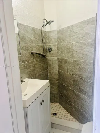 $3,650 | 6550 West 8th Avenue, Unit 1, Hialeah, FL 33012