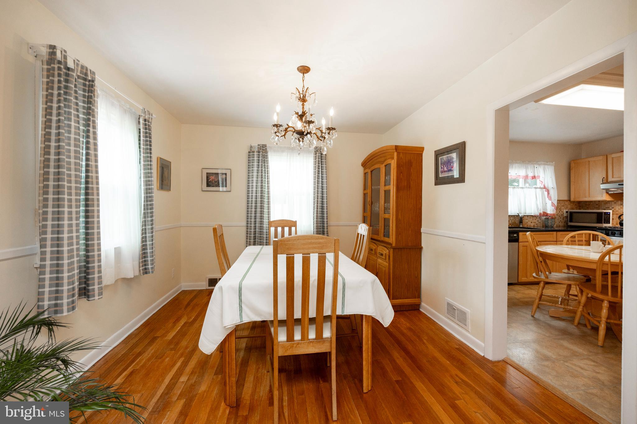 301 Earlington Road Havertown, PA 19083 - Photo 8 of 24