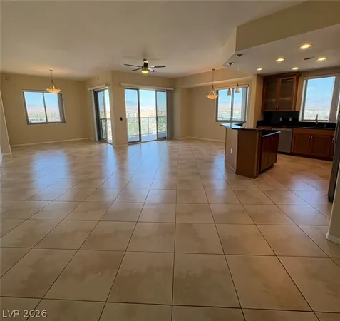 $2,700 | 8255 South Las Vegas Boulevard, Unit 1122, Las Vegas, NV 89123