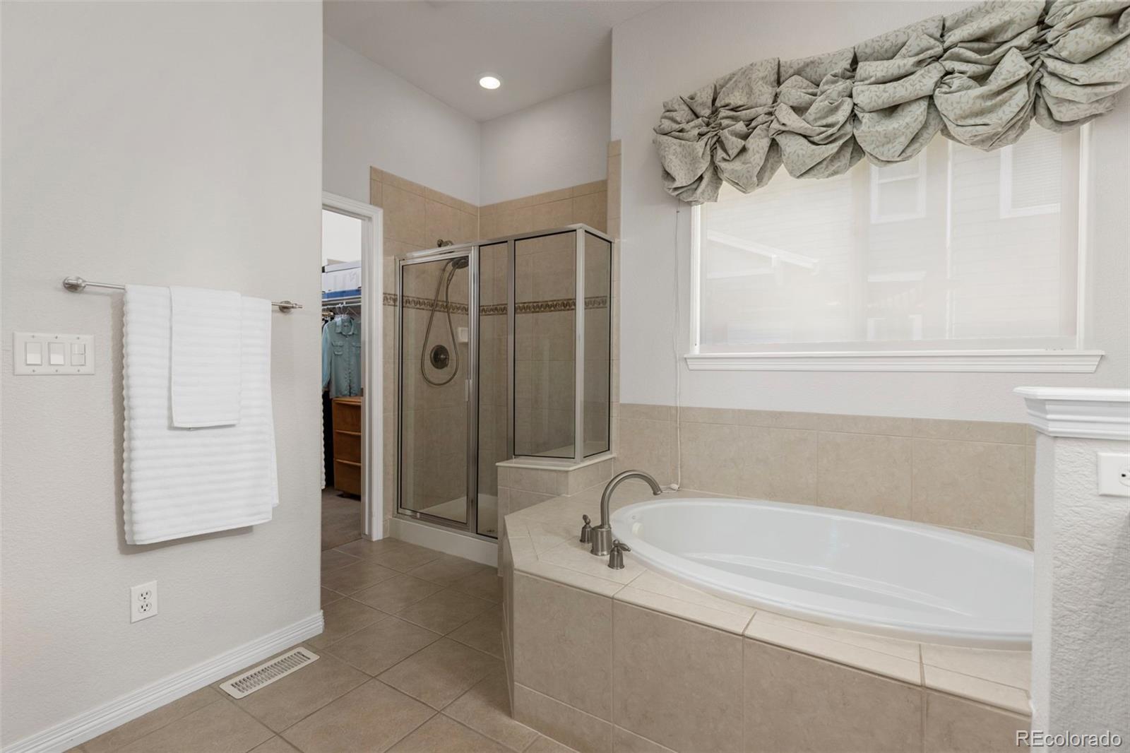 4564 Rabbit Mountain Road Broomfield, CO 80020 - Photo 18 of 40