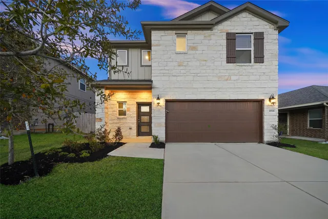 $2,400 | 18516 Amber Pine Court, Montgomery, TX 77316