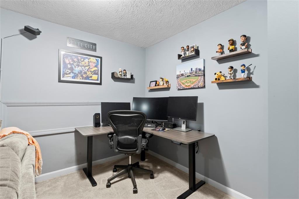 23 Castle View Drive McKees Rocks, PA 15136 - Photo 24 of 27 a workspace with furniture and desk