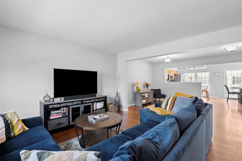 23 Castle View Drive McKees Rocks, PA 15136 - Photo 7 of 27 a living room with furniture and a flat screen tv