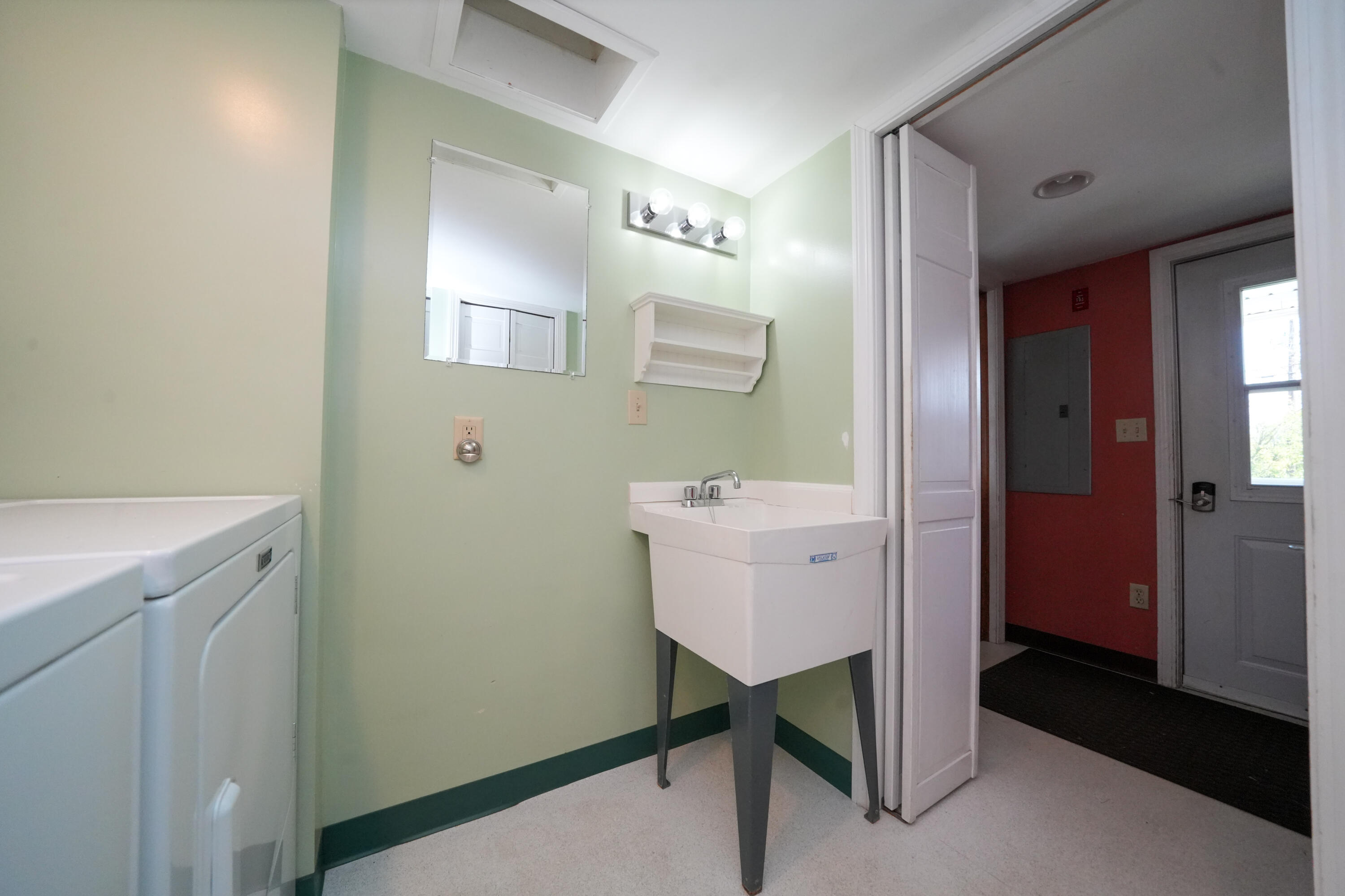 136 Lancaster Avenue Bangor, ME 04401 - Photo 15 of 44 DSC07437