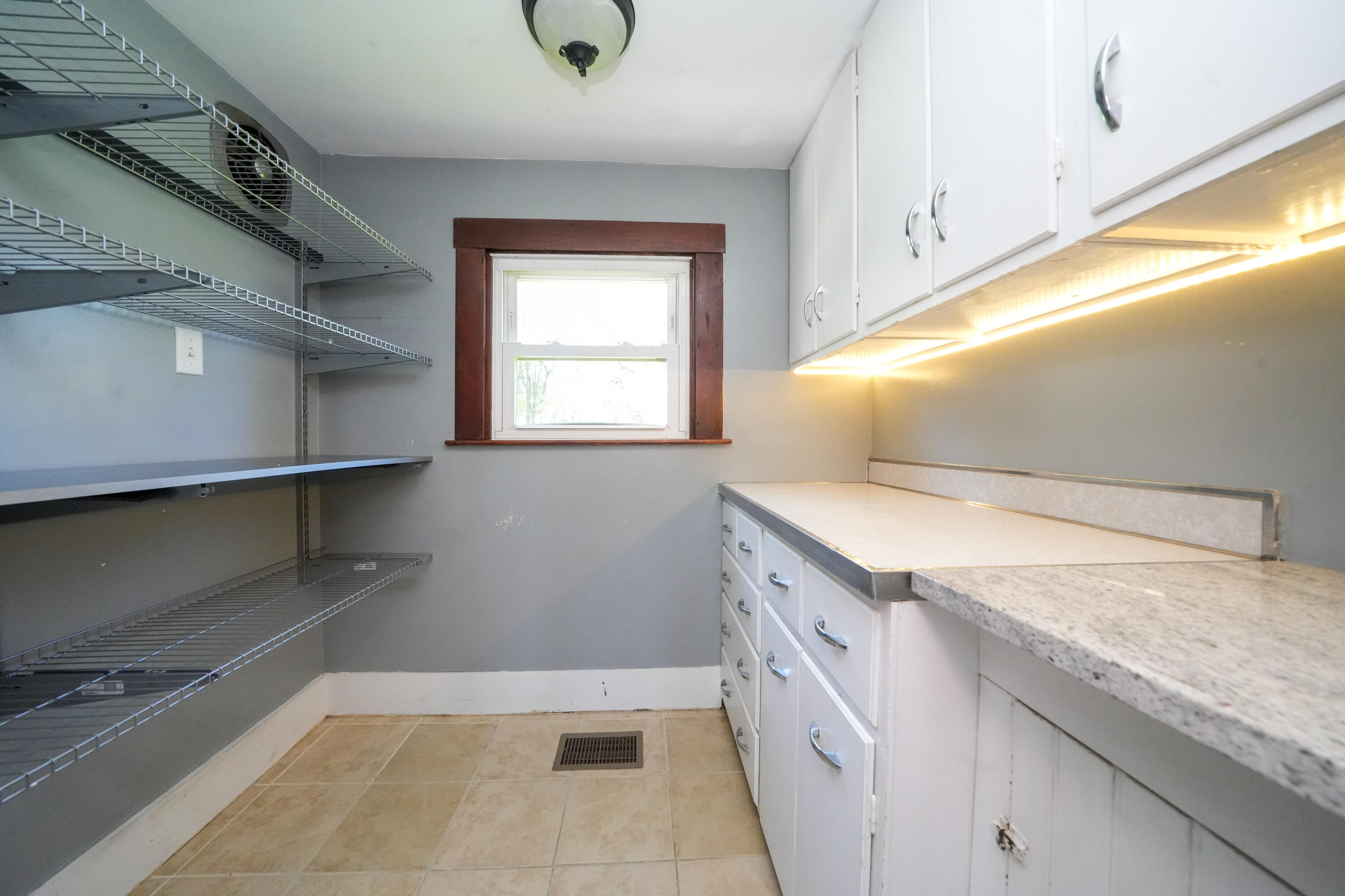 136 Lancaster Avenue Bangor, ME 04401 - Photo 23 of 44 DSC07397