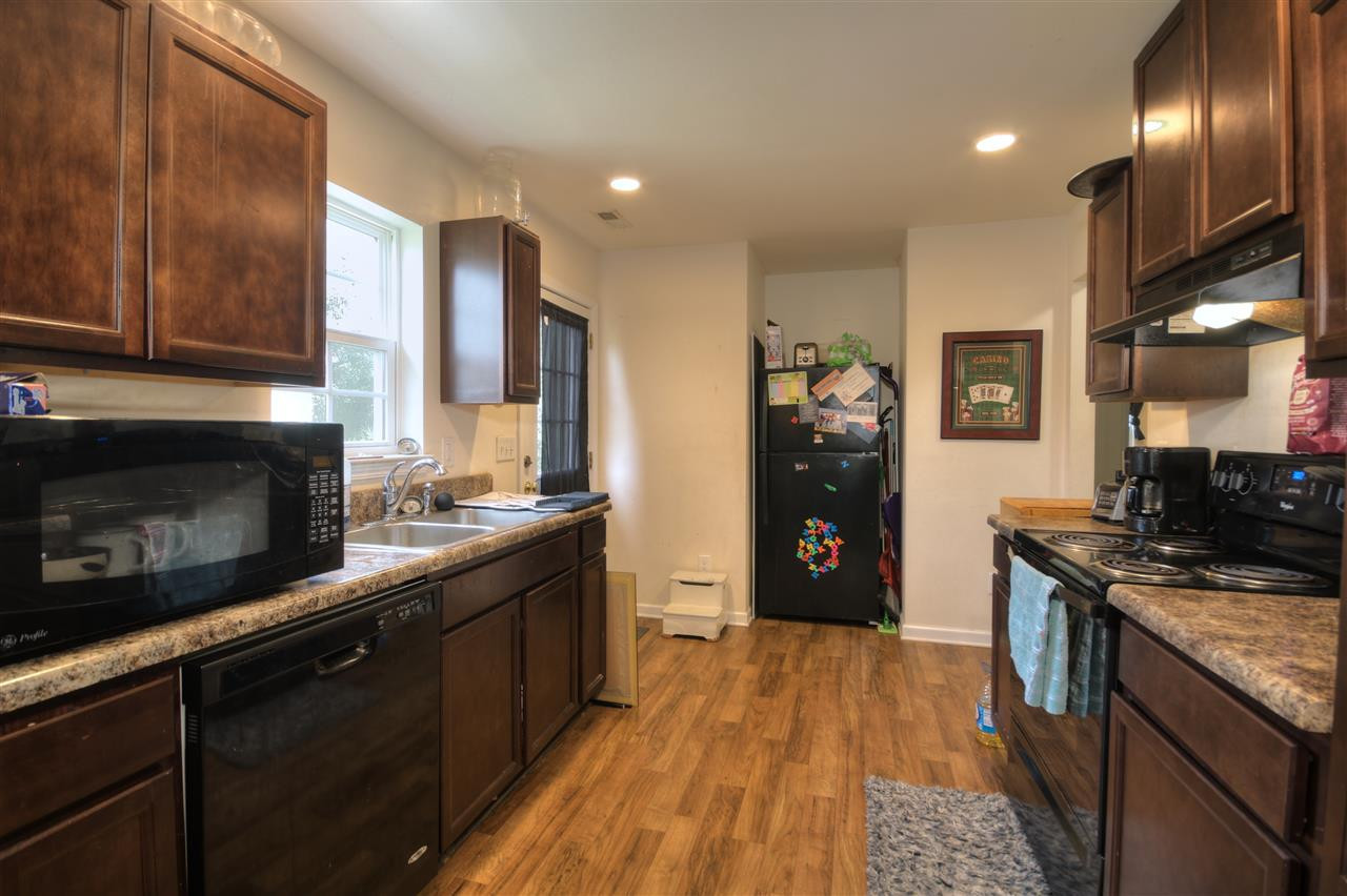 945 Skinner Drive Raleigh, NC 27610 - Photo 4 of 12 Photo 4