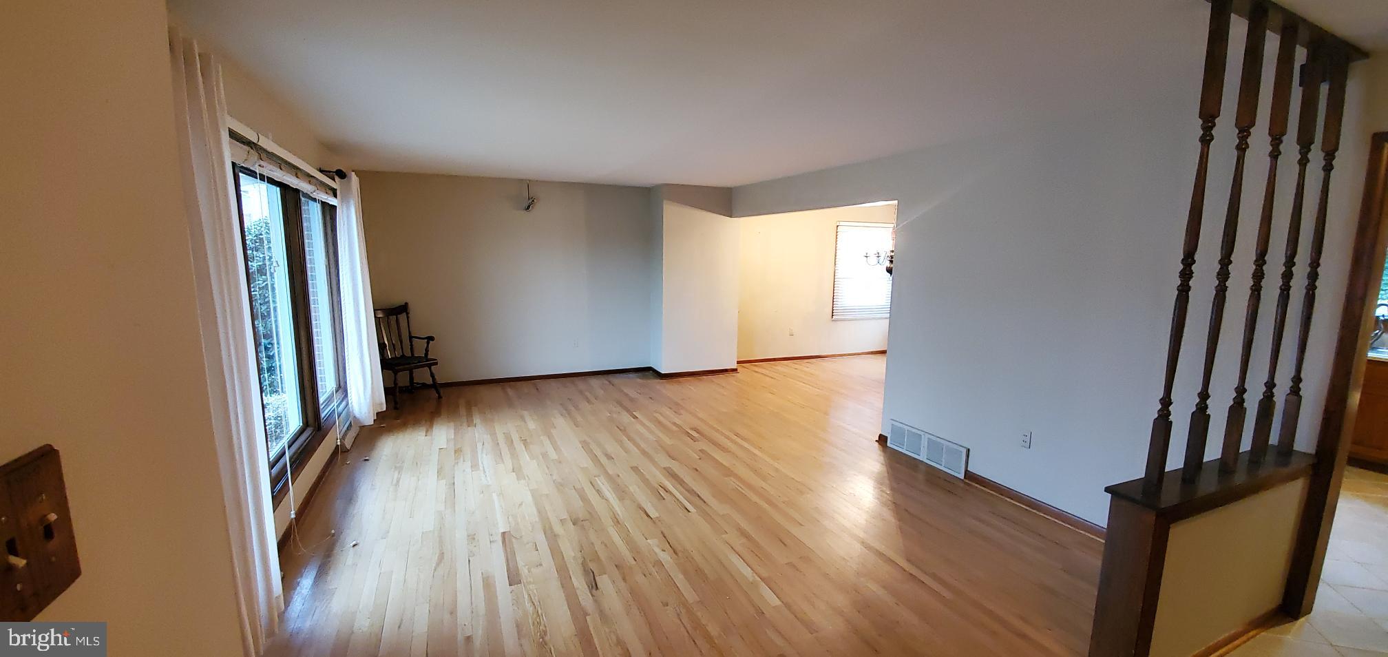 524 Blanchester Road Harrisburg, PA 17112 - Photo 4 of 40 Gallery Image 4