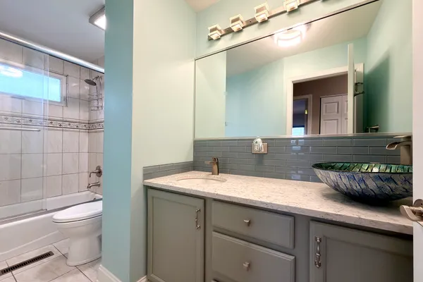 $539,000 | 2808 Dove Street, Rolling Meadows, IL 60008