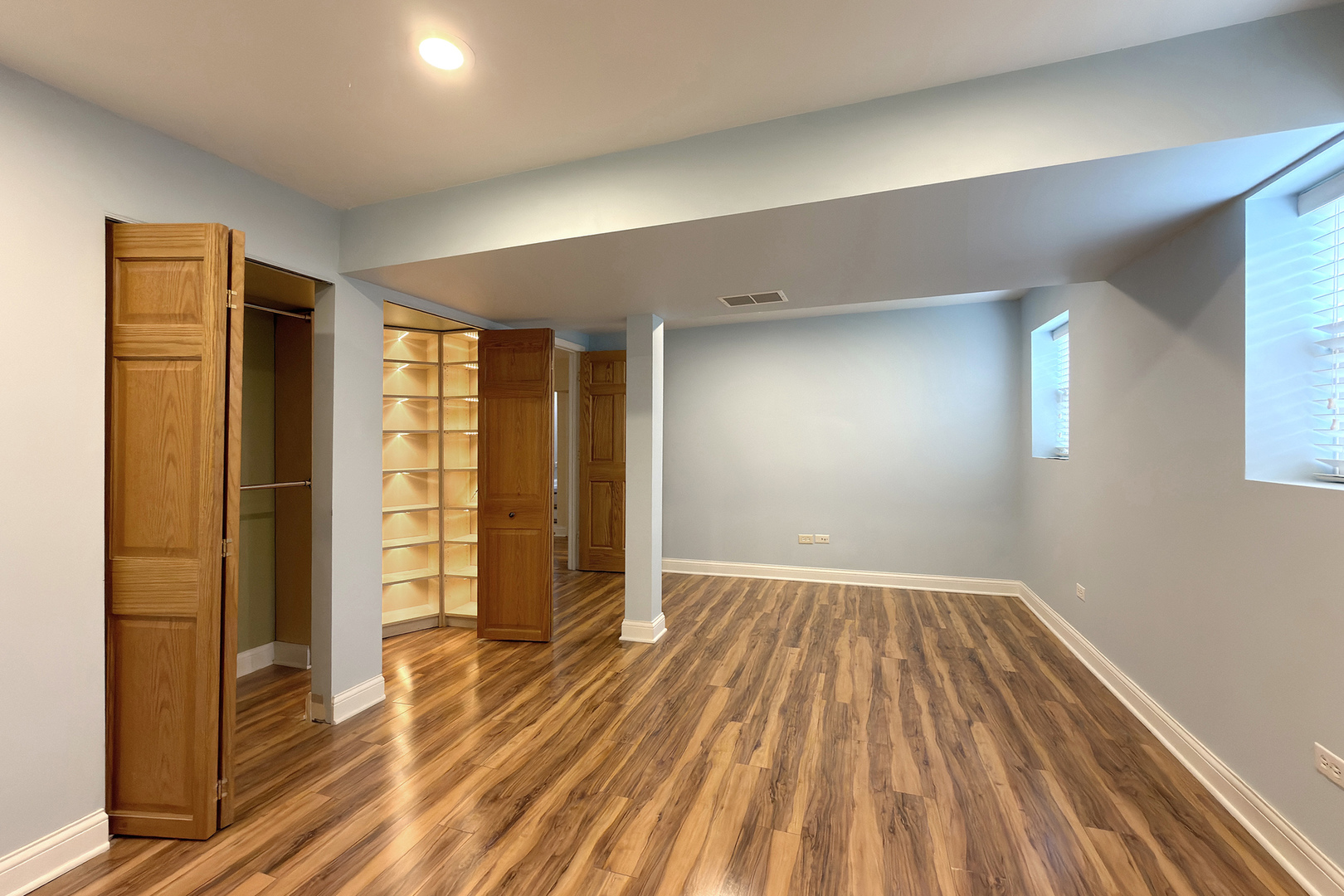 2808 Dove Street Rolling Meadows, IL 60008 - Photo 20 of 33