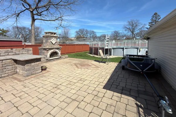 $539,000 | 2808 Dove Street, Rolling Meadows, IL 60008