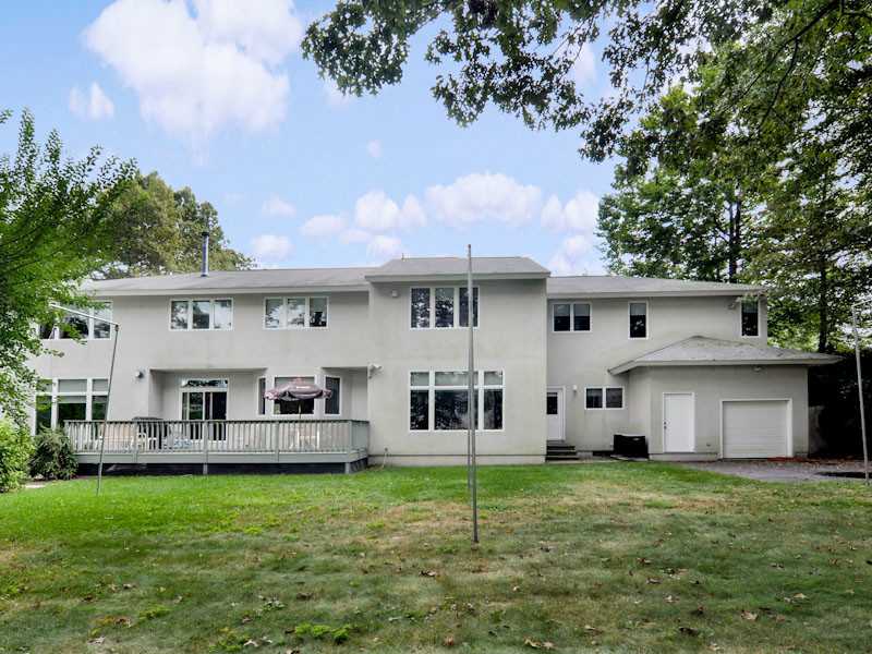 77 Basil Crossing Cranston, RI 02921 - Photo 12 of 25 Exterior Back.