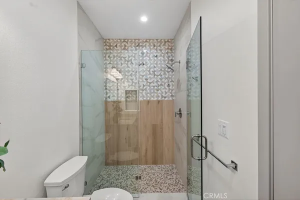 $1,239,000 | 15540 Colorado Avenue, Paramount, CA 90723