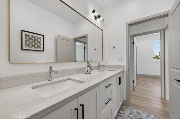 $1,239,000 | 15540 Colorado Avenue, Paramount, CA 90723