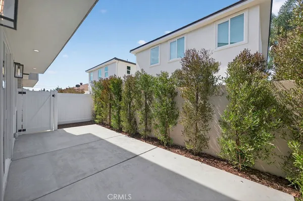 $1,239,000 | 15540 Colorado Avenue, Paramount, CA 90723