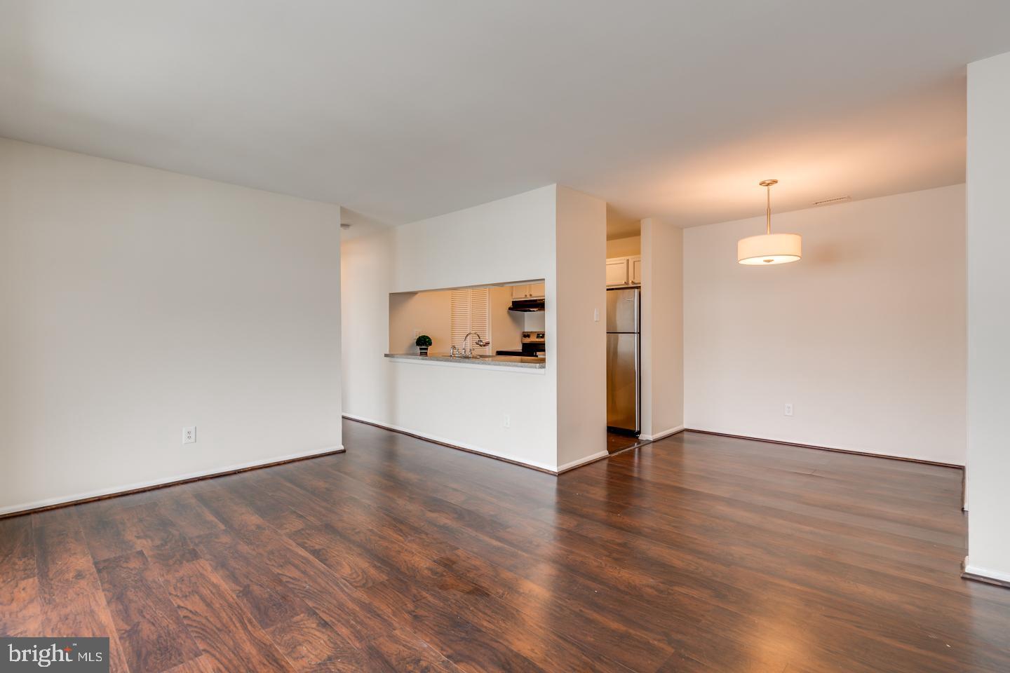 514 The Woods Cherry Hill, NJ 08003 - Photo 4 of 12