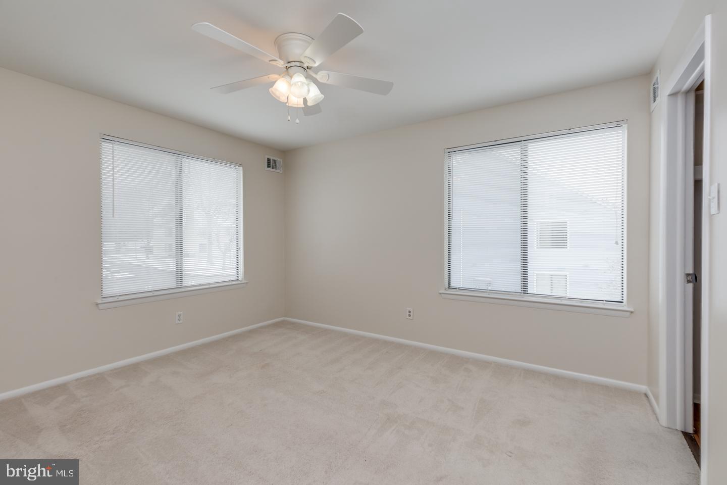 514 The Woods Cherry Hill, NJ 08003 - Photo 7 of 12