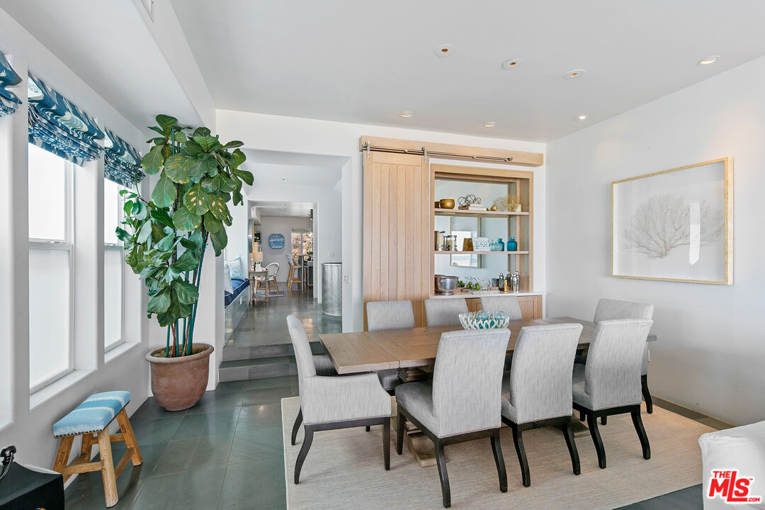 1341 Palisades Beach Road Santa Monica, CA 90401 - Photo 25 of 68