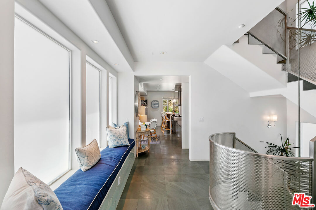 1341 Palisades Beach Road Santa Monica, CA 90401 - Photo 26 of 68