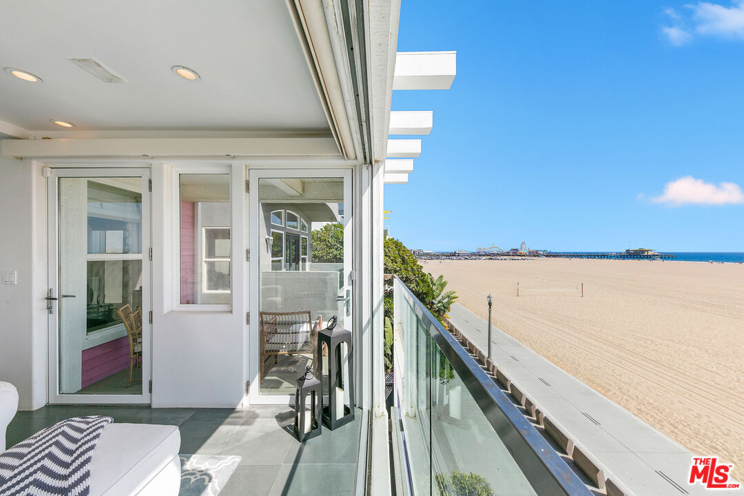 1341 Palisades Beach Road Santa Monica, CA 90401 - Photo 39 of 68