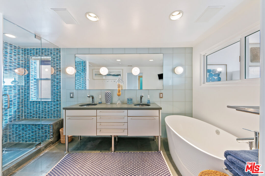 1341 Palisades Beach Road Santa Monica, CA 90401 - Photo 45 of 68