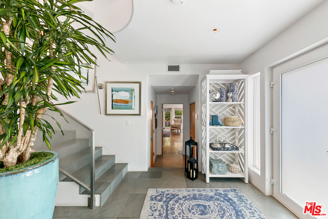 1341 Palisades Beach Road Santa Monica, CA 90401 - Photo 5 of 68