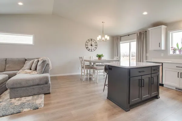 $330,000 | 7052 Benji Lane, Horace, ND 58047