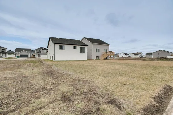 $330,000 | 7052 Benji Lane, Horace, ND 58047