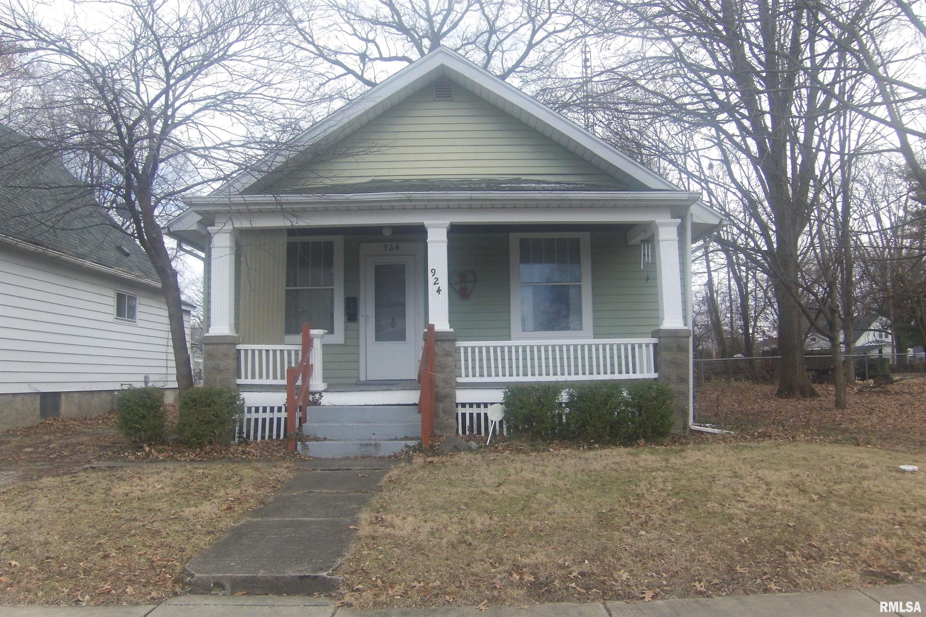 924 North Patton Avenue Springfield, IL 62702 - Photo 1 of 1