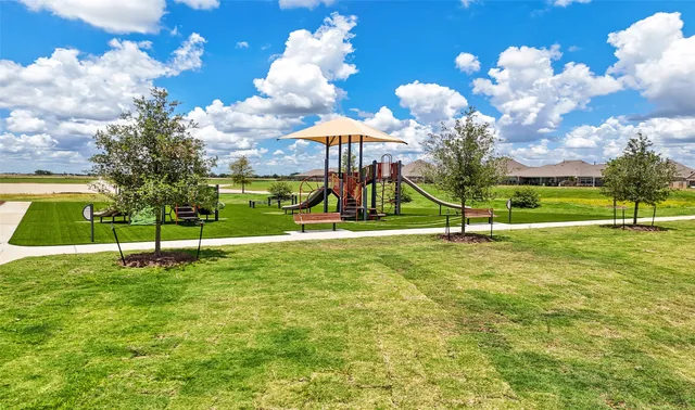 $318,334 | 32306 Tallow Crk Drive, Waller, TX 77484