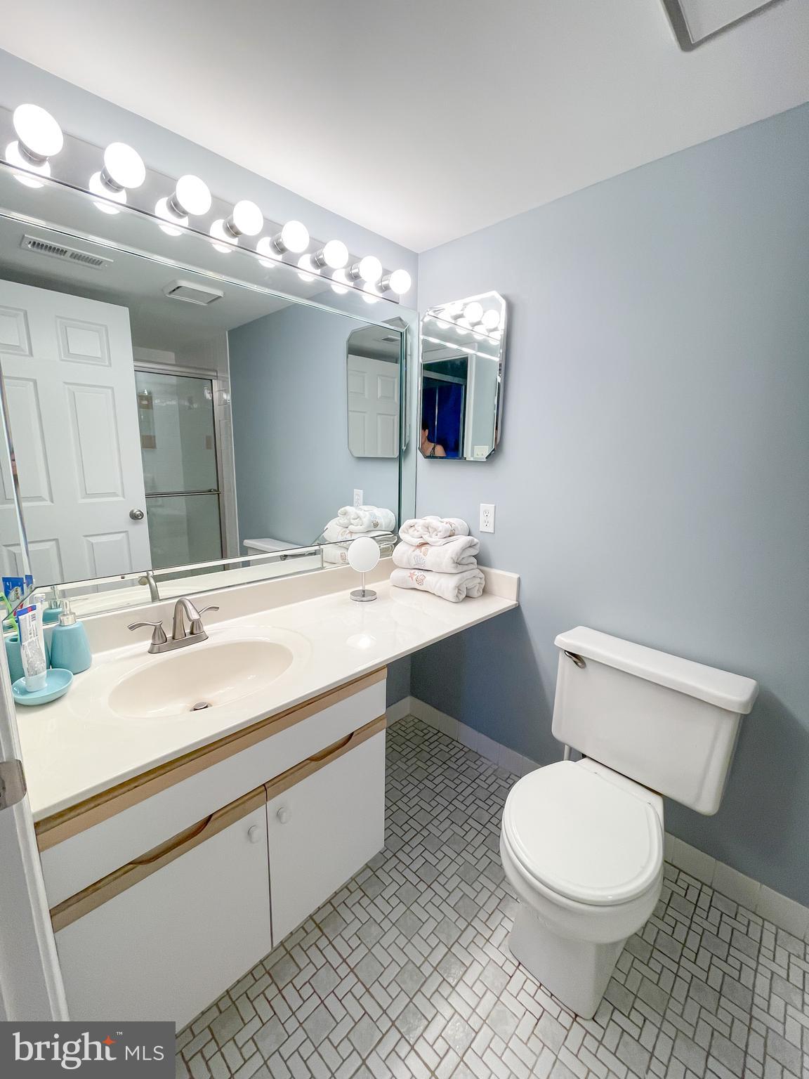 2015 Welsh Road, Unit D60 Philadelphia, PA 19115 - Photo 11 of 35 Gallery Image 11