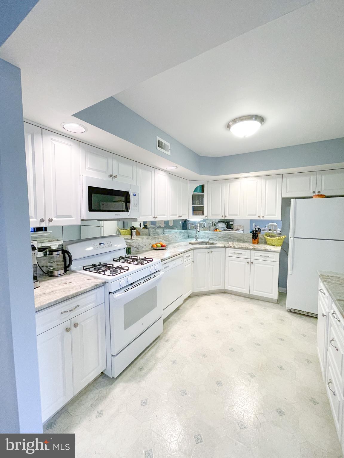 2015 Welsh Road, Unit D60 Philadelphia, PA 19115 - Photo 23 of 35 Gallery Image 23