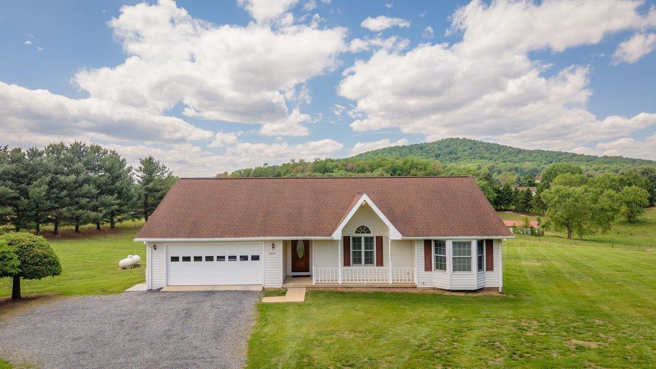 2220 Pine Woods Road Quicksburg, VA 22847 - Photo 5 of 75 Includes; automatic door opener