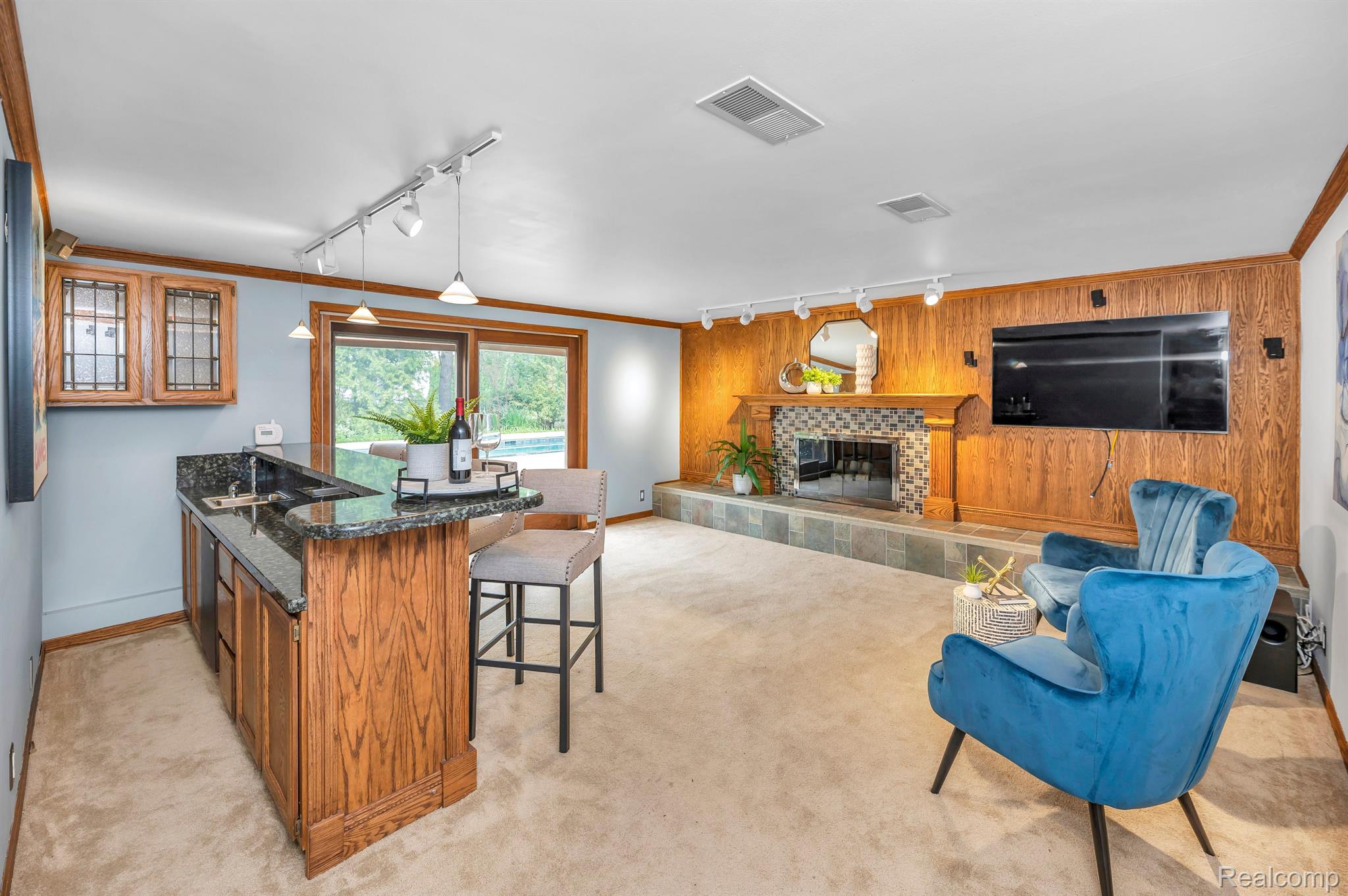 1095 Rock Spring Road Bloomfield Hills, MI 48304 - Photo 32 of 54 Gallery Image 32