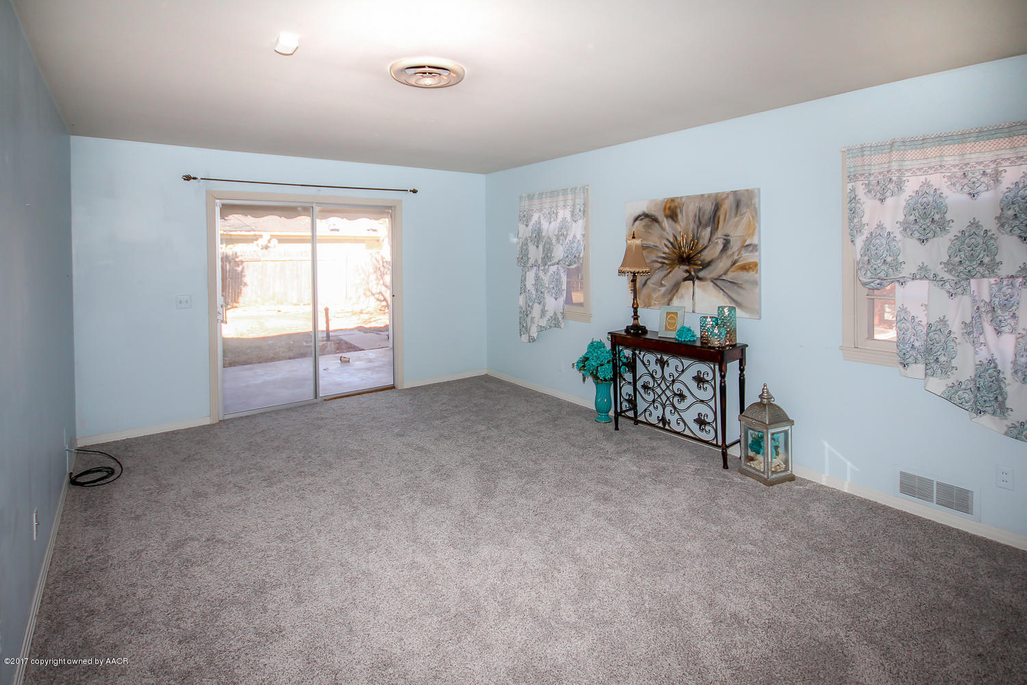 6114 Jameson Road Amarillo, TX 79106 - Photo 12 of 28 2nd Living Area